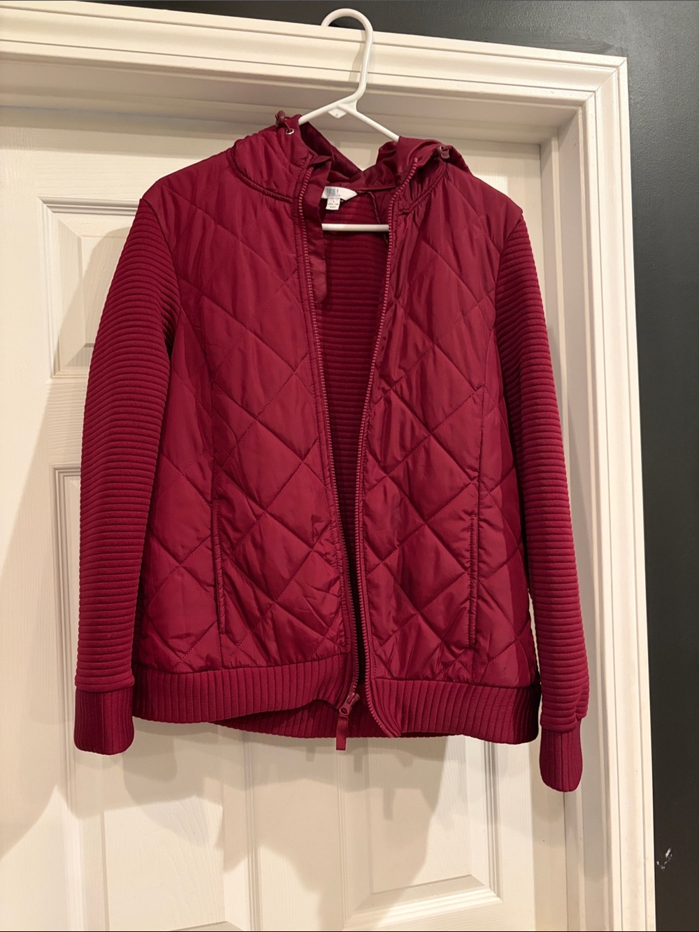 Time and Tru Quilted Hooded Puffer Jacket in Burgundy